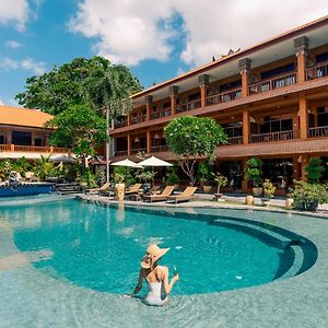 Wina Holiday Villa Kuta Bali